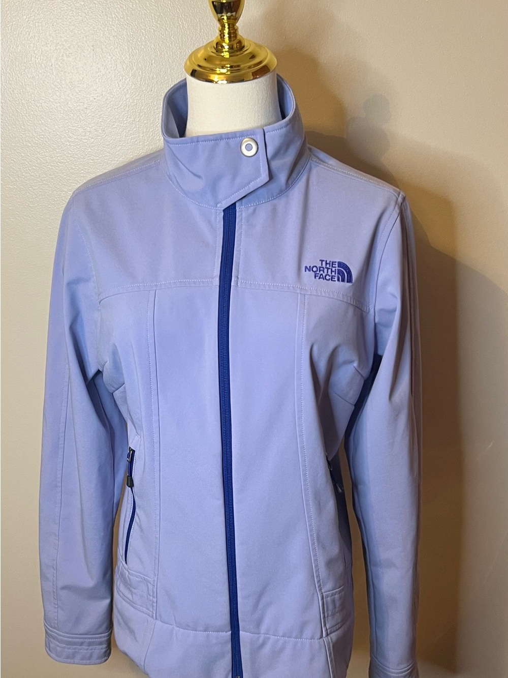 The North Face Women’s M Softshell Jacket Lavender Blue Stretch Full Zipper